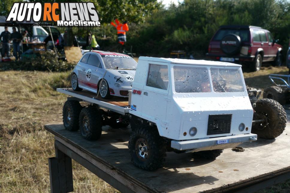 24 Heures de Chevannes. compétition de scale radiocommandés organisée les 14 et 15 septembre derniers sur le circuit éphémère de Chevannes. voitures radiocommandées électriques. modélisme auto r/c.