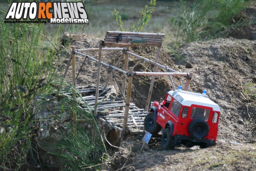 24 Heures de Chevannes. compétition de scale radiocommandés organisée les 14 et 15 septembre derniers sur le circuit éphémère de Chevannes. voitures radiocommandées électriques. modélisme auto r/c.