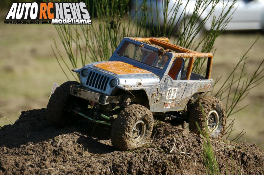 24 Heures de Chevannes. compétition de scale radiocommandés organisée les 14 et 15 septembre derniers sur le circuit éphémère de Chevannes. voitures radiocommandées électriques. modélisme auto r/c.