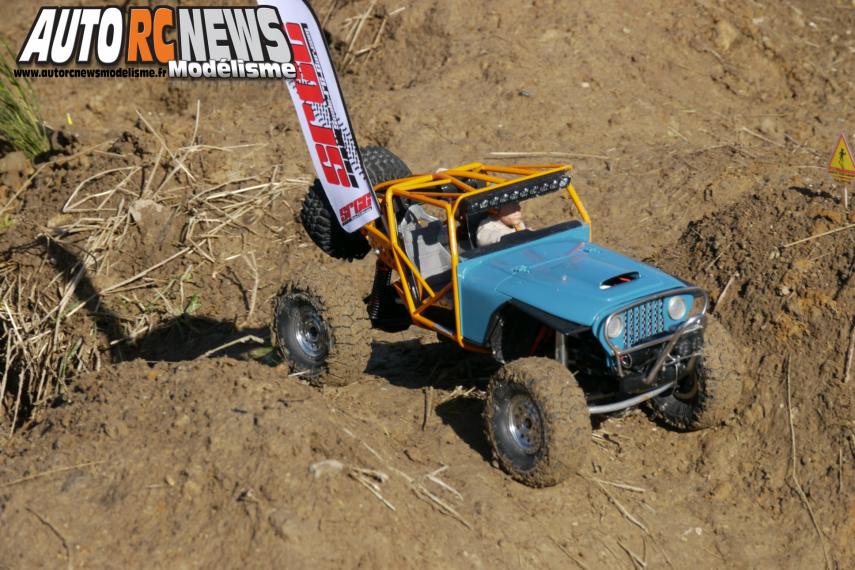 24 Heures de Chevannes. compétition de scale radiocommandés organisée les 14 et 15 septembre derniers sur le circuit éphémère de Chevannes. voitures radiocommandées électriques. modélisme auto r/c.