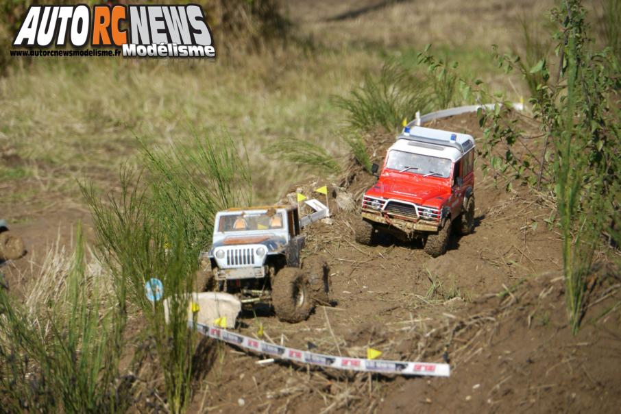 24 Heures de Chevannes. compétition de scale radiocommandés organisée les 14 et 15 septembre derniers sur le circuit éphémère de Chevannes. voitures radiocommandées électriques. modélisme auto r/c.