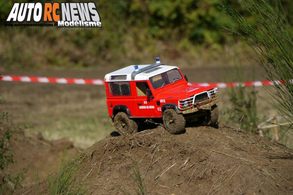 24 Heures de Chevannes. compétition de scale radiocommandés organisée les 14 et 15 septembre derniers sur le circuit éphémère de Chevannes. voitures radiocommandées électriques. modélisme auto r/c.