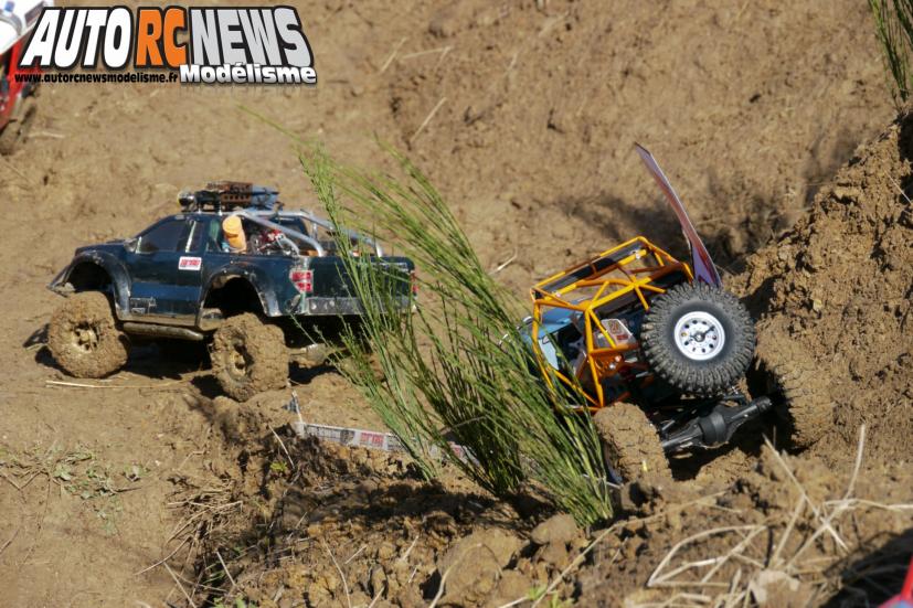 24 Heures de Chevannes. compétition de scale radiocommandés organisée les 14 et 15 septembre derniers sur le circuit éphémère de Chevannes. voitures radiocommandées électriques. modélisme auto r/c.