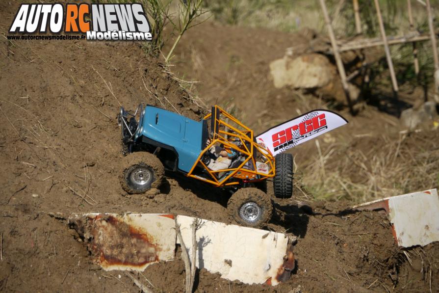 24 Heures de Chevannes. compétition de scale radiocommandés organisée les 14 et 15 septembre derniers sur le circuit éphémère de Chevannes. voitures radiocommandées électriques. modélisme auto r/c.