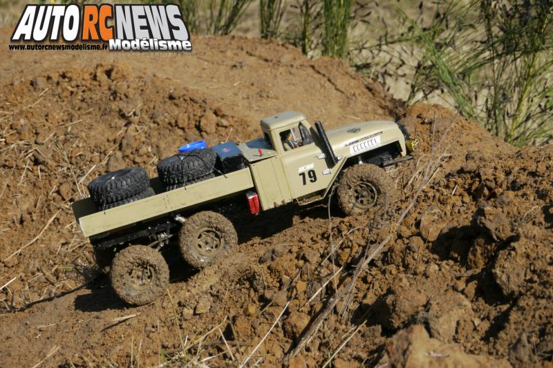 24 Heures de Chevannes. compétition de scale radiocommandés organisée les 14 et 15 septembre derniers sur le circuit éphémère de Chevannes. voitures radiocommandées électriques. modélisme auto r/c.