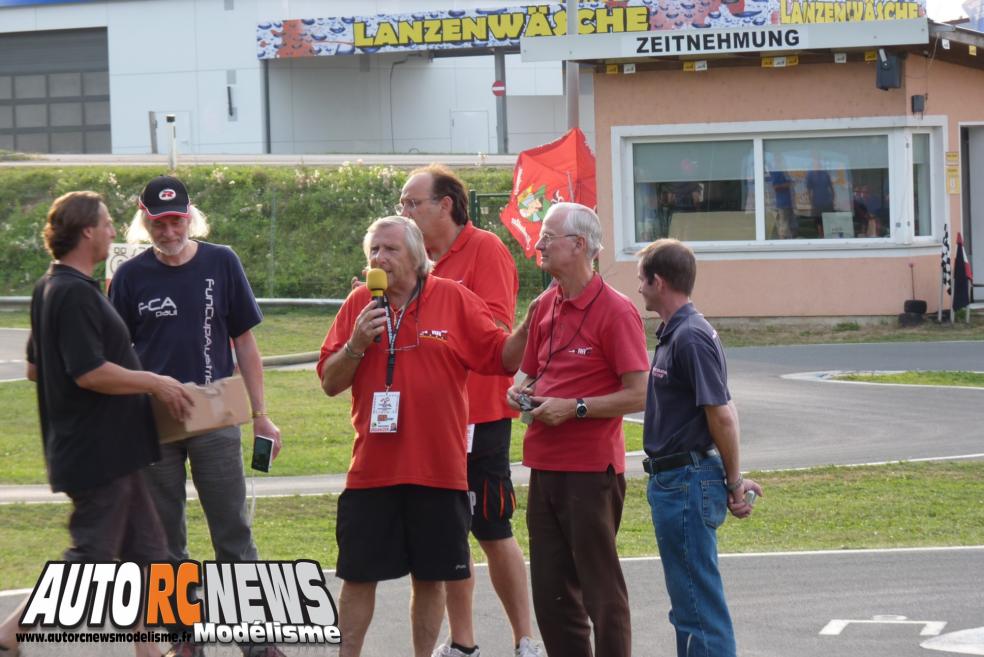rc bike world championship kirchberg 2013. championnat du monde de motos radiocommandées en autriche à kirchberg sur la piste stöhr ring du club modell rennaut de graz. motos radiocommandées.modélisme motos r/c. corentin blaise remporte le championnat du monde 2013 de motos r/c en catégorie nitrobike