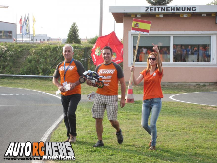 rc bike world championship kirchberg 2013. championnat du monde de motos radiocommandées en autriche à kirchberg sur la piste stöhr ring du club modell rennaut de graz. motos radiocommandées.modélisme motos r/c. corentin blaise remporte le championnat du monde 2013 de motos r/c en catégorie nitrobike