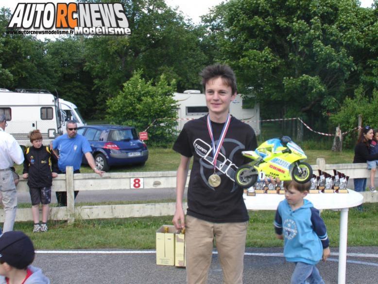 rc bike world championship kirchberg 2013. championnat du monde de motos radiocommandées en autriche à kirchberg sur la piste stöhr ring du club modell rennaut de graz. motos radiocommandées.modélisme motos r/c.