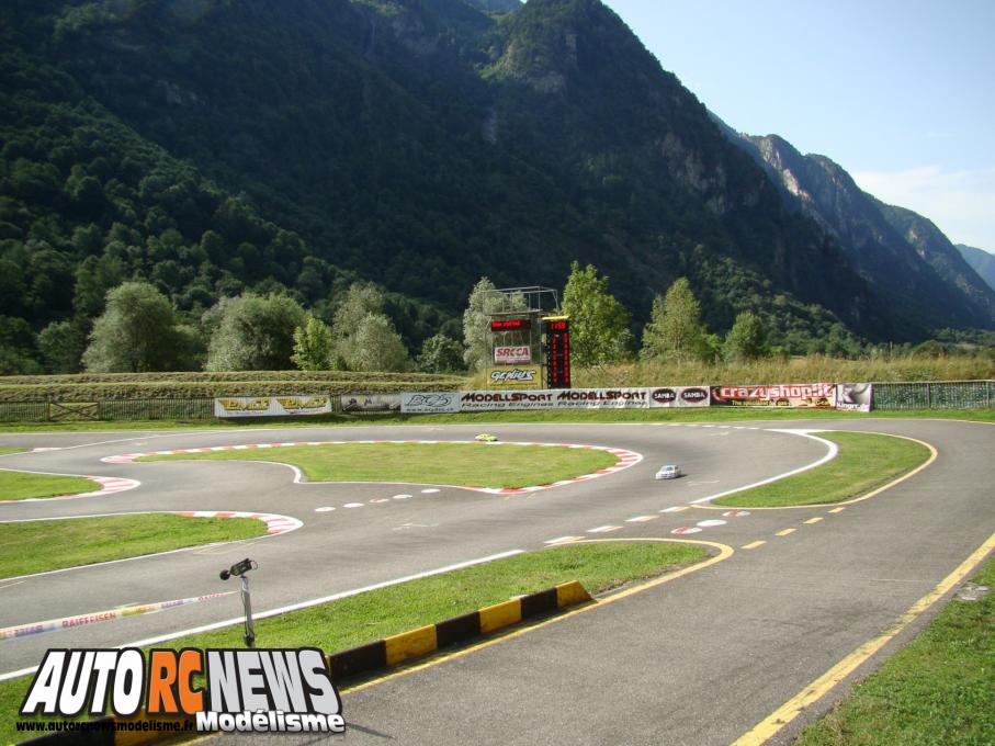 world Ifmar 1/5 Lostallo.championnat du monde de voitures de piste à l'échelle 1/5ème de tourisme sur le circuit Suisse de Lostallo du club mini racing ticino et moesa (mrtm). voitures de modélisme auto radiocommandées. markus feldmann sacré champion du monde ifmar 1/5 2013.