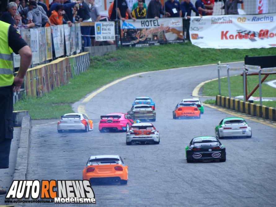 world Ifmar 1/5 Lostallo.championnat du monde de voitures de piste à l'échelle 1/5ème de tourisme sur le circuit Suisse de Lostallo du club mini racing ticino et moesa (mrtm). voitures de modélisme auto radiocommandées. markus feldmann sacré champion du monde ifmar 1/5 2013.