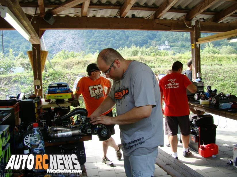 world Ifmar 1/5 Lostallo.championnat du monde de voitures de piste à l'échelle 1/5ème de tourisme sur le circuit Suisse de Lostallo du club mini racing ticino et moesa (mrtm). voitures de modélisme auto radiocommandées. markus feldmann sacré champion du monde ifmar 1/5 2013.