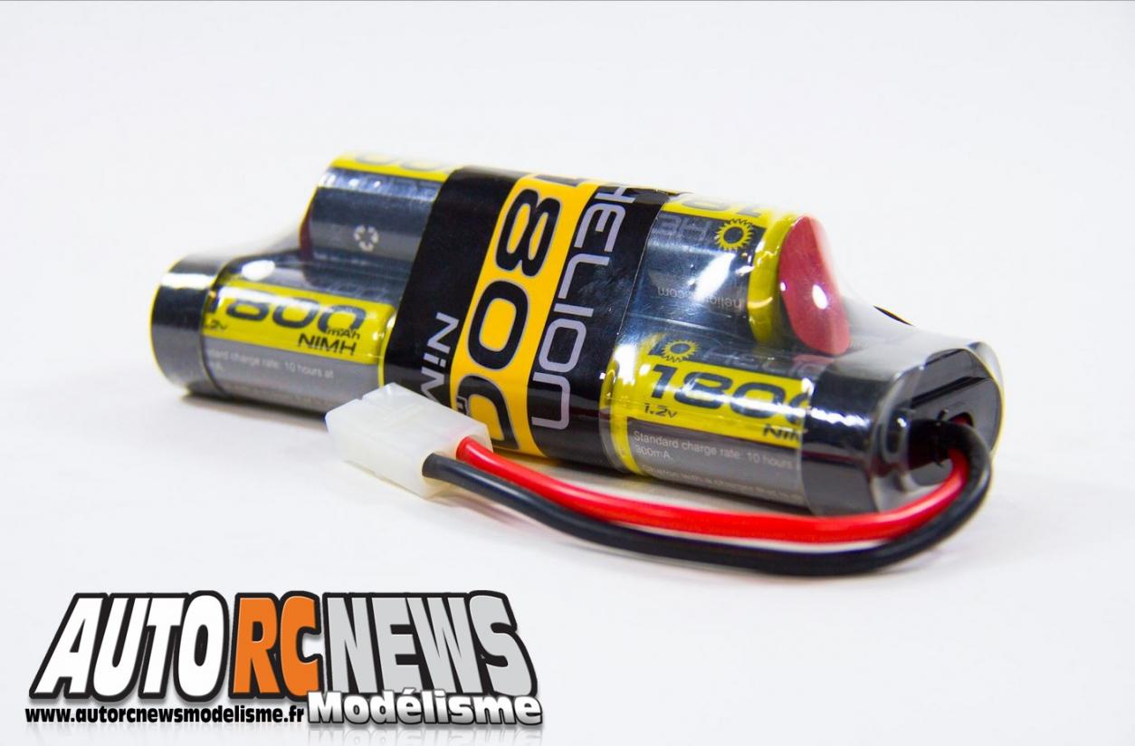 Helion Invictus 10 MT brushless. voiture radiocommandée. modélisme auto r/c. monster truck électrique robitronic helion invictus 10 mt brushless.