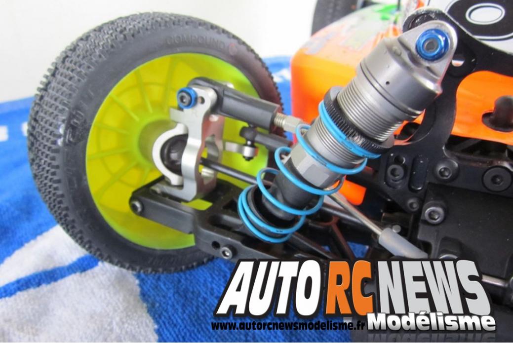 lrp s8 nxr. nouveau TT 1/8ème thermique signé lrp. voiture radiocommandée. modélisme auto r/c.