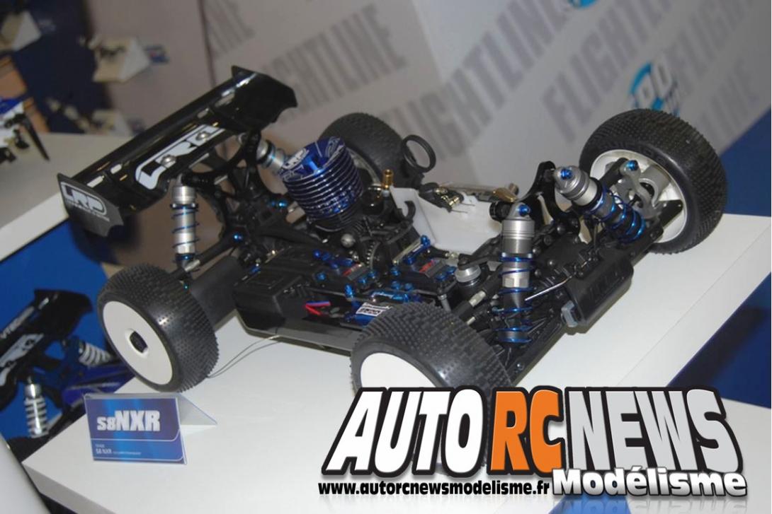 lrp s8 nxr. nouveau TT 1/8ème thermique signé lrp. voiture radiocommandée. modélisme auto r/c.