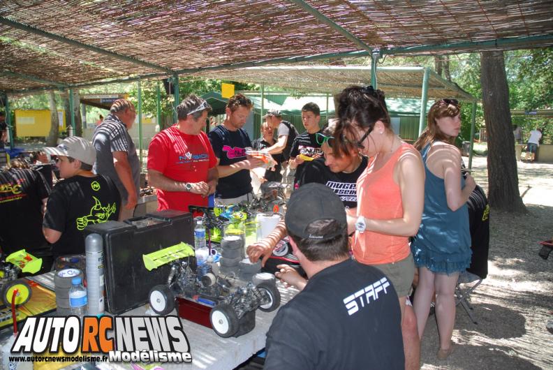 4ème manche de CF TT 1/8ème thermique National à Pertuis les 22 et 23 juin 2013 sur la piste du mini bolide club pertuisien (mbcp). compétition de modélisme auto radiocommandée qui a vu la victoire revenir à jimmy weimann sur kyosho mp9.