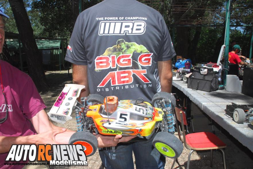 4ème manche de CF TT 1/8ème thermique National à Pertuis les 22 et 23 juin 2013 sur la piste du mini bolide club pertuisien (mbcp). compétition de modélisme auto radiocommandée qui a vu la victoire revenir à jimmy weimann sur kyosho mp9.