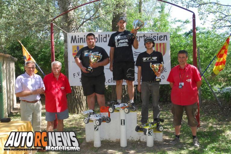 4ème manche de CF TT 1/8ème thermique National à Pertuis les 22 et 23 juin 2013 sur la piste du mini bolide club pertuisien (mbcp). compétition de modélisme auto radiocommandée