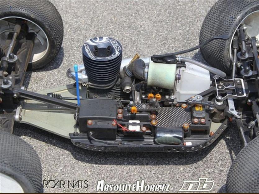 Ty Tessmann remporte la Roar National 2013 aux commandes de la version truggy de son D812 Hot Bodies. compétition truggy de modélisme auto radiocommandé.