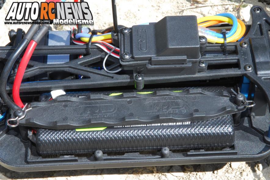 lrp S10 tx bl blast2. nouveau truggy électrique brushless signé lrp. voiture de modélisme radiocommandé.