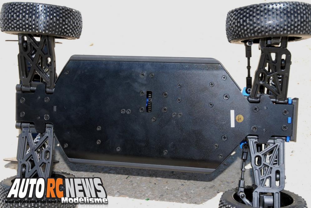 LRP S8 Rebel BXe 2.4 Ghz RTR. nouveau rebel S8 BXe signé lrp. Voiture de modélisme radiocommandé RTR à l'échelle 1/8ème propulsée par un moteur électrique brushless.