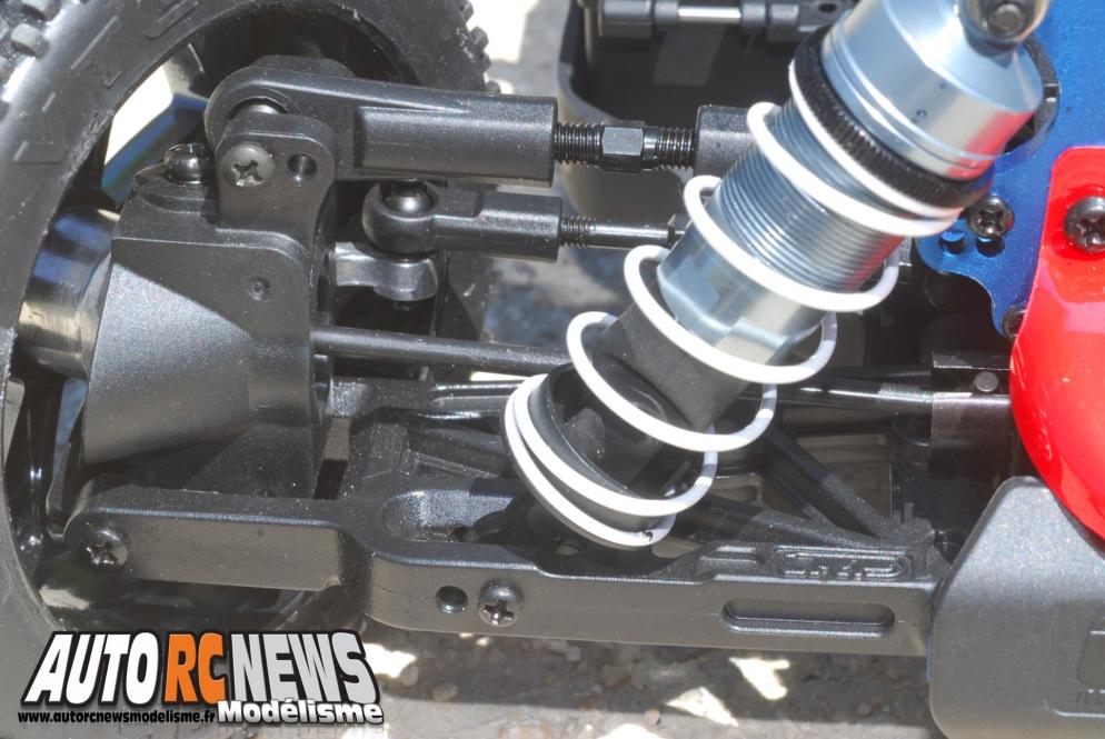 LRP S8 Rebel BXe 2.4 Ghz RTR. nouveau rebel S8 BXe signé lrp. Voiture de modélisme radiocommandé RTR à l'échelle 1/8ème propulsée par un moteur électrique brushless.