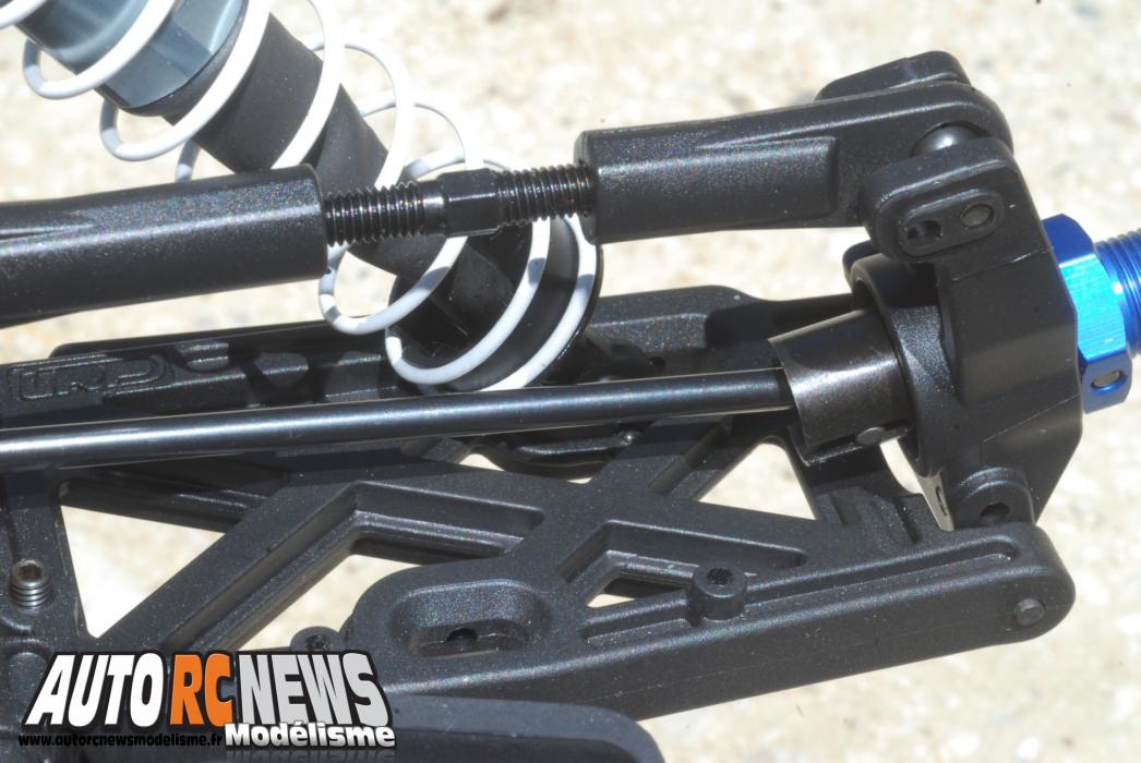 LRP S8 Rebel BXe 2.4 Ghz RTR. nouveau rebel S8 BXe signé lrp. Voiture de modélisme radiocommandé RTR à l'échelle 1/8ème propulsée par un moteur électrique brushless.