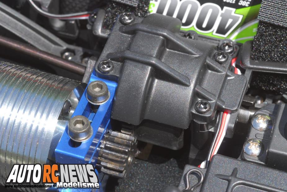 LRP S8 Rebel BXe 2.4 Ghz RTR. nouveau rebel S8 BXe signé lrp. Voiture de modélisme radiocommandé RTR à l'échelle 1/8ème propulsée par un moteur électrique brushless.