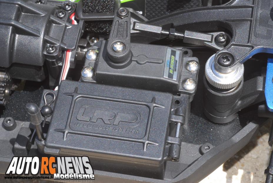 LRP S8 Rebel BXe 2.4 Ghz RTR. nouveau rebel S8 BXe signé lrp. Voiture de modélisme radiocommandé RTR à l'échelle 1/8ème propulsée par un moteur électrique brushless.