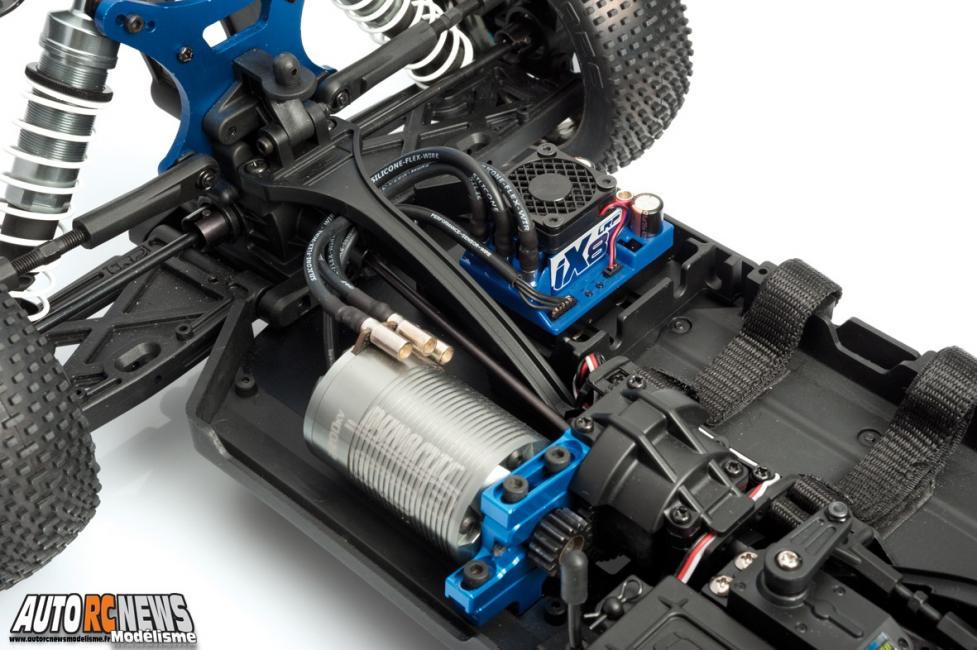 LRP S8 Rebel BXe 2.4 Ghz RTR nouveau rebel S8 BXe signé lrp. Voiture de modélisme radiocommandé RTR à l'échelle 1/8ème propulsée par un moteur électrique brushless.