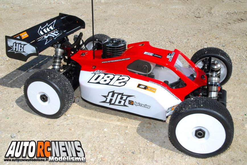 HB D812 Kit nouveau D812 hot bodies TT 1/8ème thermique de compétition. voiture de modélisme R/C signataire des 2 et 3èmes places du dernier World TT 1/8 2012 de buenos aires en Argentine.