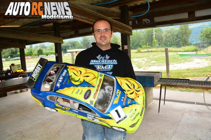 La Mecatech FW01 de Mathieu Brière qui roule avec une préparation hobbycenter. La Mecatech FW01 de Mathieu Brière qui roule avec une préparation hobbycenter.