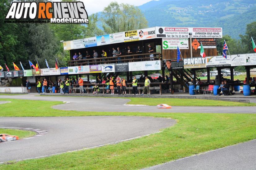 4ème CF Piste 1/5 Elite, FF, F1 à Grenoble qui s'est déroulée le 14 et 15 juin 2014 sur la piste du club RACG de Montbonnot. Reportage complet.