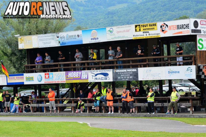 4ème CF Piste 1/5 Elite, FF, F1 à Grenoble qui s'est déroulée le 14 et 15 juin 2014 sur la piste du club RACG de Montbonnot. Reportage complet.