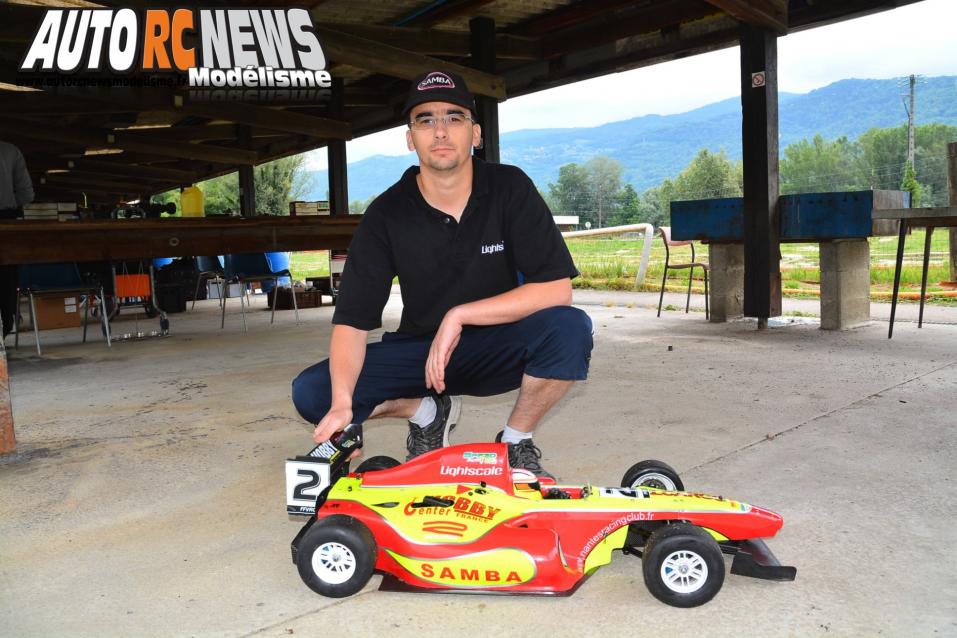 4ème CF Piste 1/5 Elite, FF, F1 à Grenoble qui s'est déroulée le 14 et 15 juin 2014 sur la piste du club RACG de Montbonnot. Reportage complet.