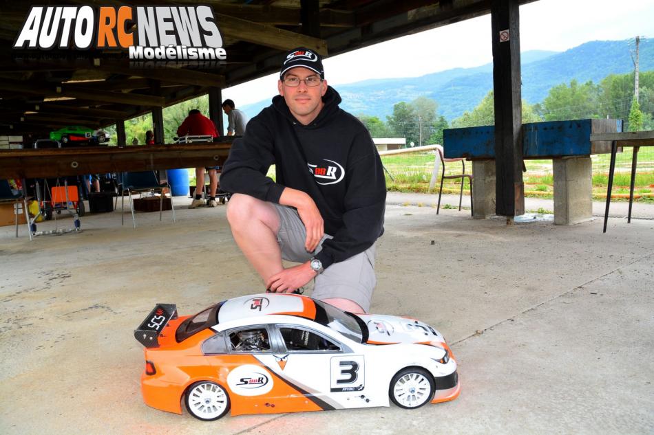 4ème CF Piste 1/5 Elite, FF, F1 à Grenoble qui s'est déroulée le 14 et 15 juin 2014 sur la piste du club RACG de Montbonnot. Reportage complet.