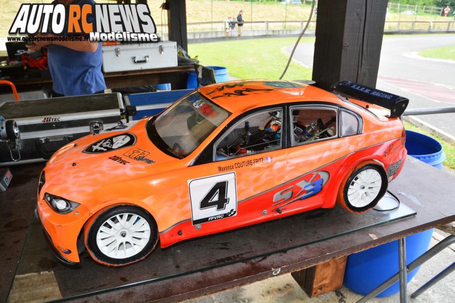4ème CF Piste 1/5 Elite, FF, F1 à Grenoble qui s'est déroulée le 14 et 15 juin 2014 sur la piste du club RACG de Montbonnot. Reportage complet.