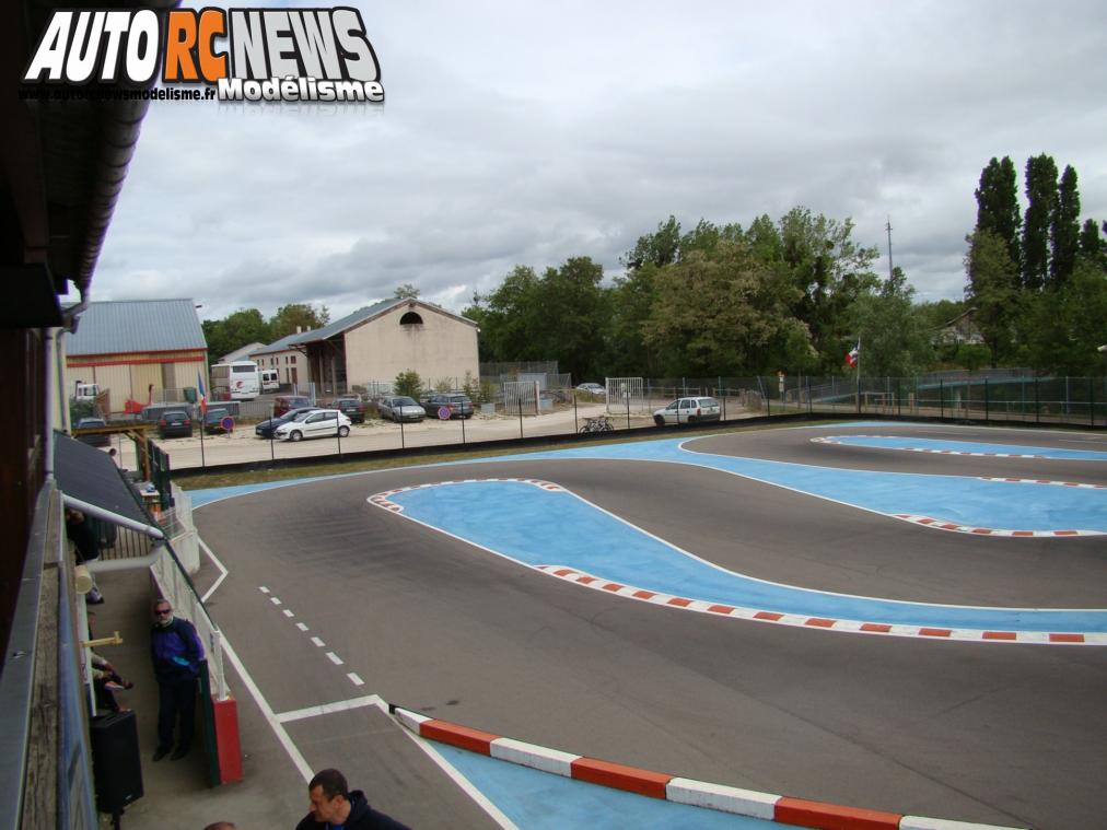 3ème CF Piste 1/5 Elite, National, F1 à Longvic au club mrcl. Victoire de Mathieu Brière en Elite, puis de Jérémy Hervouet en F1 et de Jason Legendre en National.
