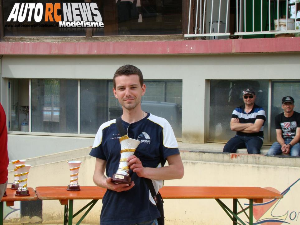 3ème CF Piste 1/5 Elite, National, F1 à Longvic au club mrcl. Victoire de Mathieu Brière en Elite, puis de Jérémy Hervouet en F1 et de Jason Legendre en National.