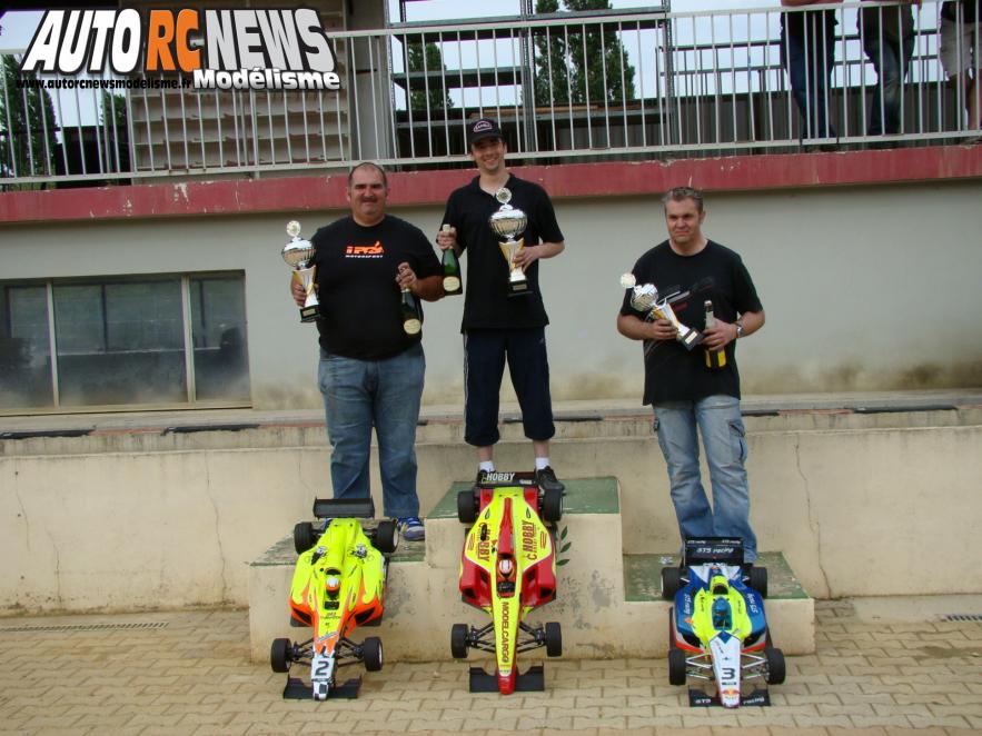 3ème CF Piste 1/5 Elite, National, F1 à Longvic au club mrcl. Victoire de Mathieu Brière en Elite, puis de Jérémy Hervouet en F1 et de Jason Legendre en National.