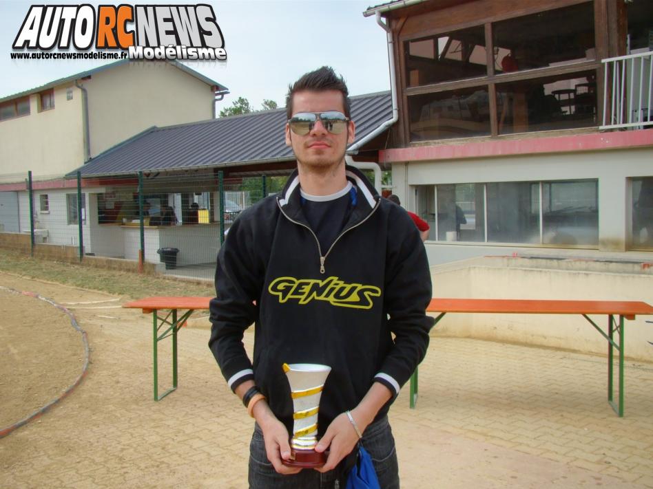 3ème CF Piste 1/5 Elite, National, F1 à Longvic au club mrcl. Victoire de Mathieu Brière en Elite, puis de Jérémy Hervouet en F1 et de Jason Legendre en National.