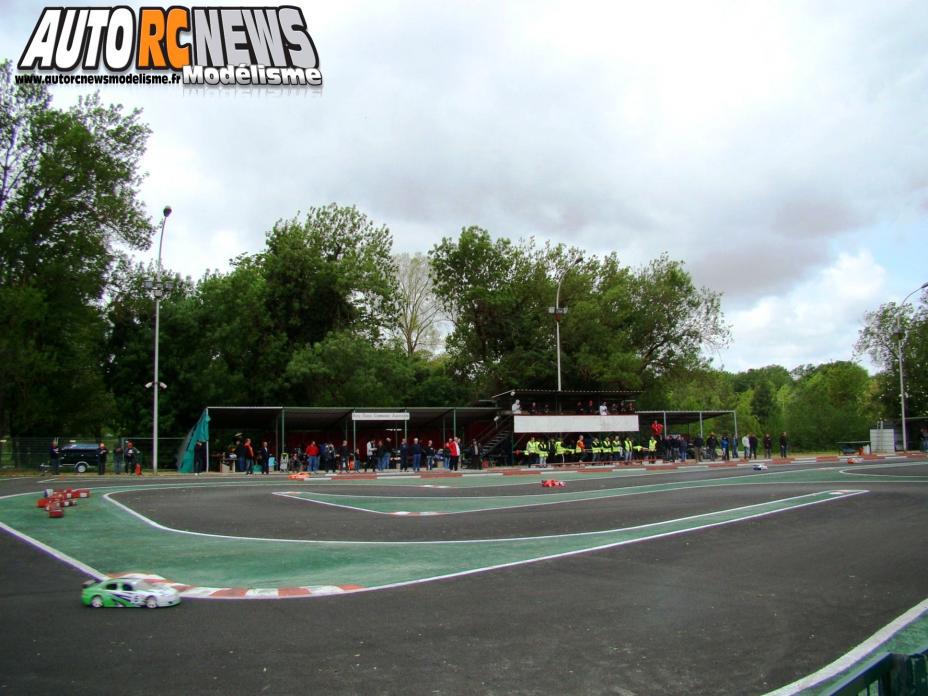 2ème CF Piste 1/5 Elite, National, FF à Angoulême sur la piste du club Arca16 les 26 et 27 avril 2014.