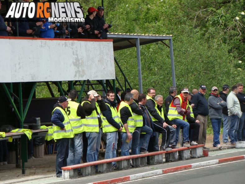 2ème CF Piste 1/5 Elite, National, FF à Angoulême sur la piste du club Arca16 les 26 et 27 avril 2014.