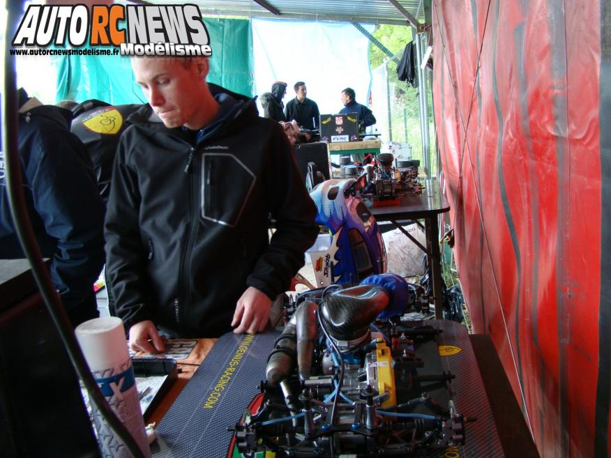 2ème CF Piste 1/5 Elite, National, FF à Angoulême sur la piste du club Arca16 les 26 et 27 avril 2014.