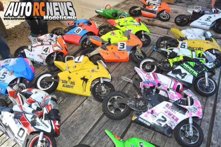 2ème CF Moto RC Monteux. compétition de motos radiocommandées qui s'est déroulée le 12 et 13 avril 2014 sur la piste jean nougier du club AMAC de monteux.