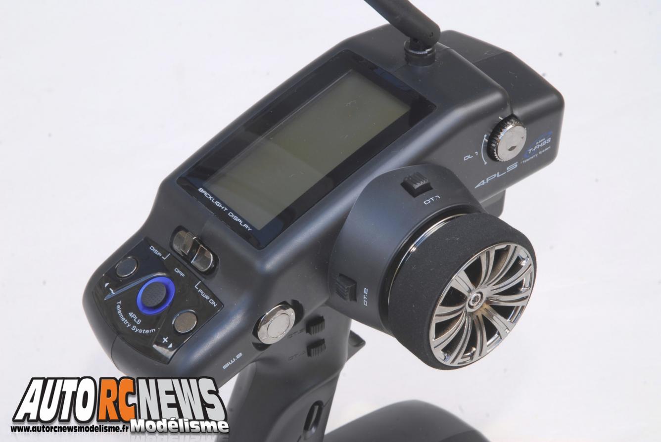 futaba 4pls t-fhss. nouvel émetteur de marque futaba 4 voies en 2.4 ghz qui propose la télémétrie.radio à volant livrée avec 2 récepteurs T-fhss pour un usage en voiture radiocommandée. modélisme auto r/c. futaba 4pls t-fhss. nouvel émetteur de marque futaba 4 voies en 2.4 ghz qui propose la télémétrie.radio à volant livrée avec 2 récepteurs T-fhss pour un usage en voiture radiocommandée. modélisme auto r/c.