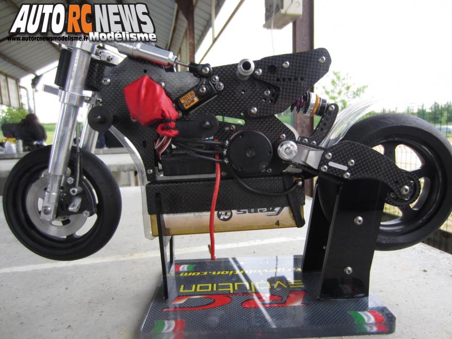 2ème CF Moto RC Longvic deuxième manche du championnat de france de motos radiocommandées à longvic. modélisme moto rc