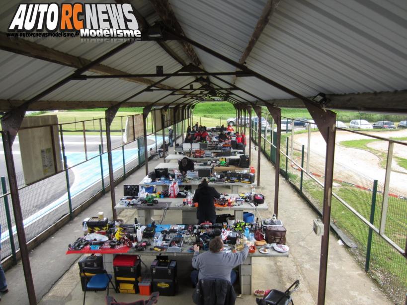 cf moto rc à longvic. 2ème manche du championnat de france de motos radiocommandées à longvic.modélisme motos r/c