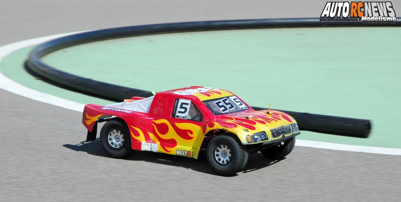 troisième manche du challenge hpi tour à orange. modélisme auto radiocommandé.
