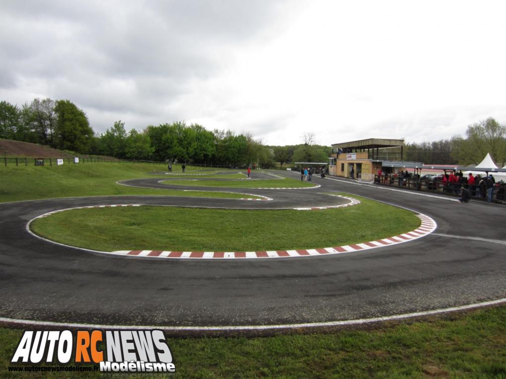 1ère CF Moto RC Mâcon première manche du championnat de france de motos radiocommandées à mâcon. modelisme moto rc 1ère CF Moto RC Mâcon première manche du championnat de france de motos radiocommandées à mâcon. modelisme moto rc