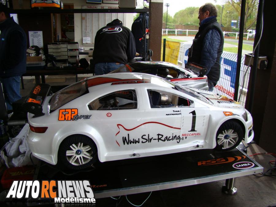 2ème CF Piste 1/5ème Tourisme Elite à Ris Orangis. compétition de modélisme auto radiocommandé. deuxième manche du championnat de france de piste à l'échelle 1/5ème.